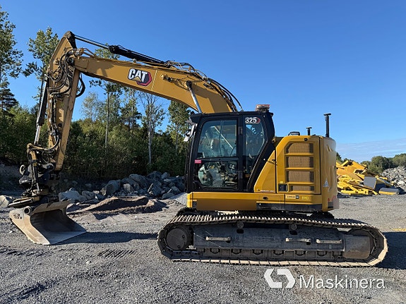 Grävmaskin CAT 325 8 of 27