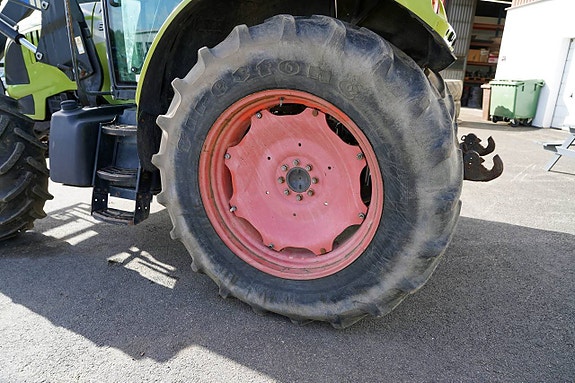 CLAAS ARION 630C 11 of 12