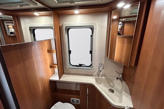 Rapido S10 10000 177HK AUTOMAT QUEENBED ALDE 6-SITS DRAGKROK 29 of 30