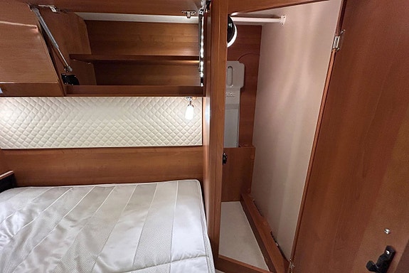 Rapido S10 10000 177HK AUTOMAT QUEENBED ALDE 6-SITS DRAGKROK 18 of 30