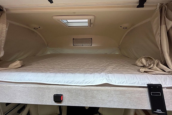 Rapido S10 10000 177HK AUTOMAT QUEENBED ALDE 6-SITS DRAGKROK 12 of 30