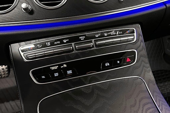 Mercedes-Benz E 220 d 13 of 17