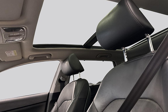 Kia Optima 10 of 28