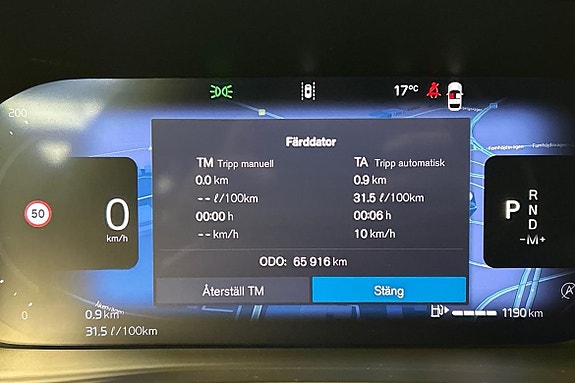 Volvo XC40 16 of 30