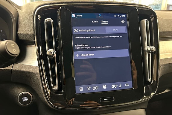 Volvo XC40 30 of 30