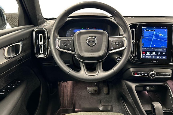 Volvo XC40 18 of 30