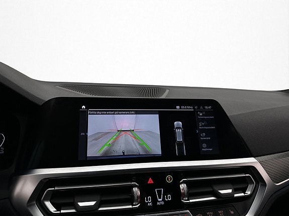 BMW 330e 18 of 30