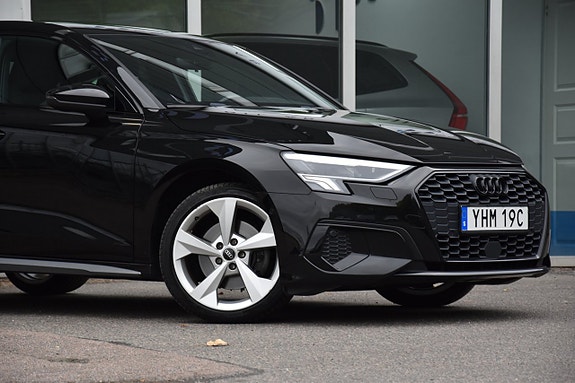 Audi A3 3 of 23