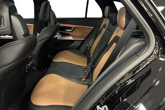 Mercedes-Benz E53 9 of 30