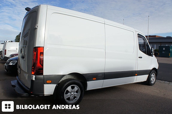 Mercedes-Benz Sprinter 211 4 of 11