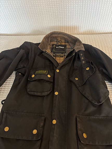 Product image 1 of 6