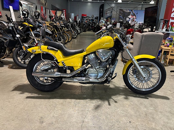 Honda VT600C Shadow 2 of 12