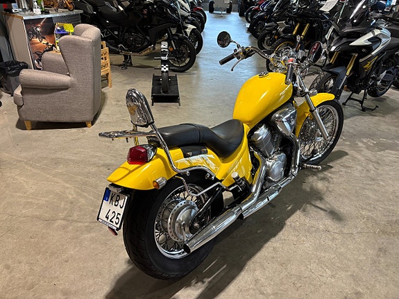Honda VT600C Shadow 11 of 12