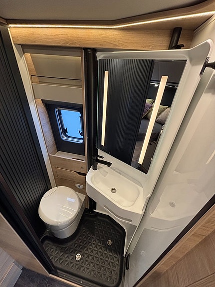 Knaus BOXTIME 600 MQ Dubbelbädd - 5,99M - Smidig - Automat - Dieselpanna 19 of 22
