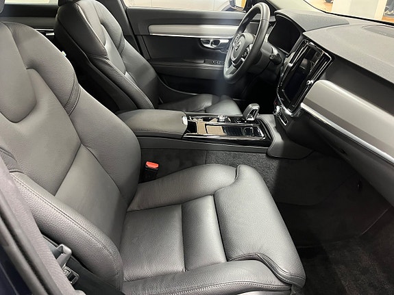 Volvo V90 21 of 25