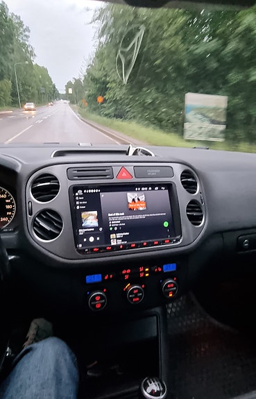 Volkswagen Tiguan 6 of 7