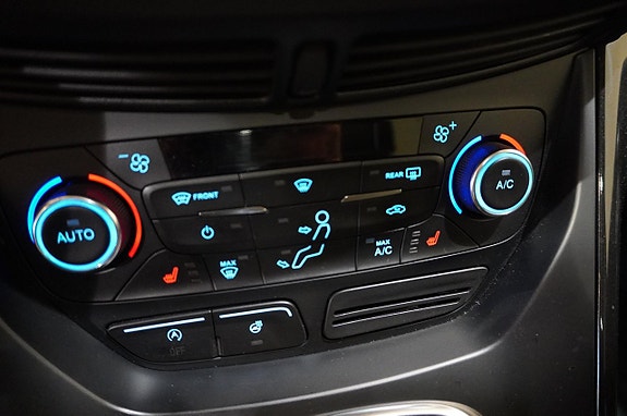 Ford Kuga 13 of 15