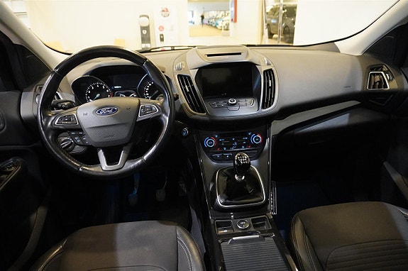 Ford Kuga 11 of 15
