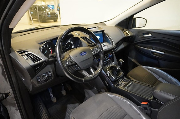 Ford Kuga 2 of 15