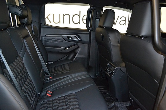 Isuzu D-max 8 of 9