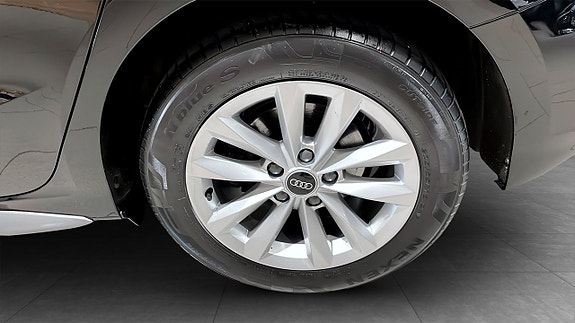 Audi A3 6 of 12