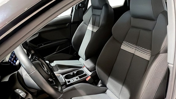 Audi A3 8 of 12