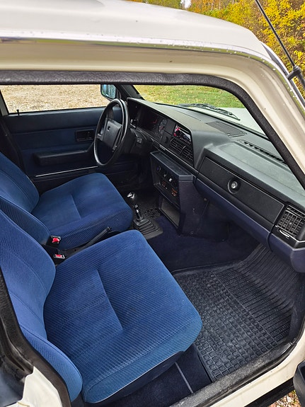Volvo 245 12 of 14