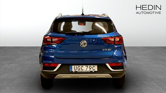 MG ZS EV 7 of 9