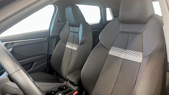 Audi A3 8 of 17