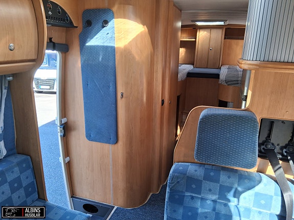 Hobby 690 GES / Automat 9 of 21