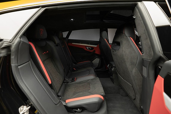 Lamborghini Urus 22 of 26