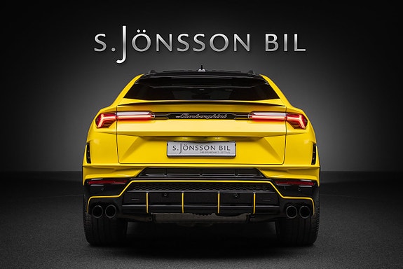 Lamborghini Urus 7 of 26