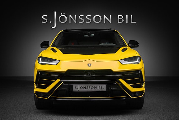 Lamborghini Urus 6 of 26