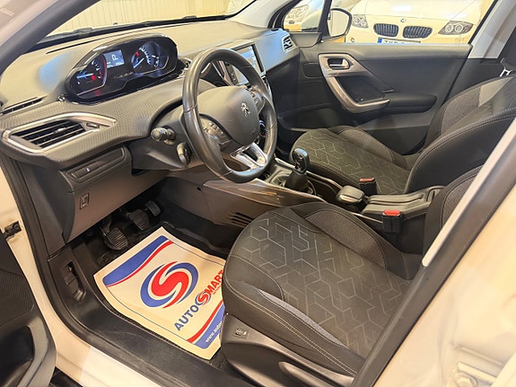Peugeot 2008 13 of 15