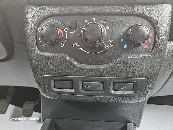 Dacia Dokker 19 of 23