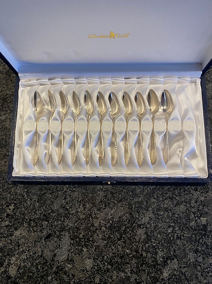 Product image 1 of 3