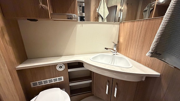 Knaus 590 UE Scandinavian Selection 17 of 18