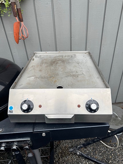 Product image 1 of 2
