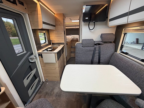 Dethleffs Globebus i 4 Automat, Litium, solceller, Långbäddar 10 of 14