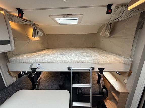 Dethleffs Globebus i 4 Automat, Litium, solceller, Långbäddar 9 of 14
