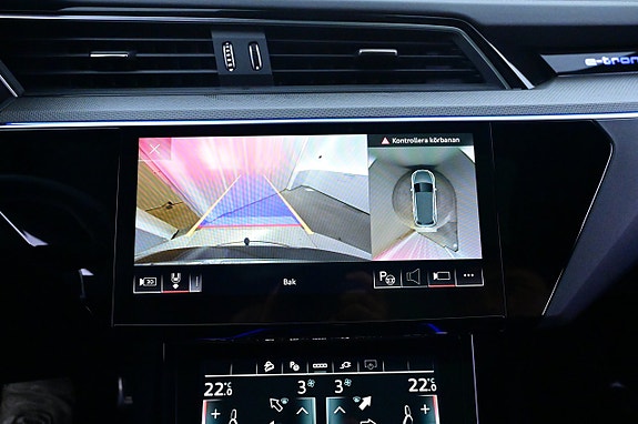 Audi Q8 e-tron 17 of 27