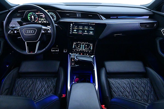 Audi Q8 e-tron 6 of 27