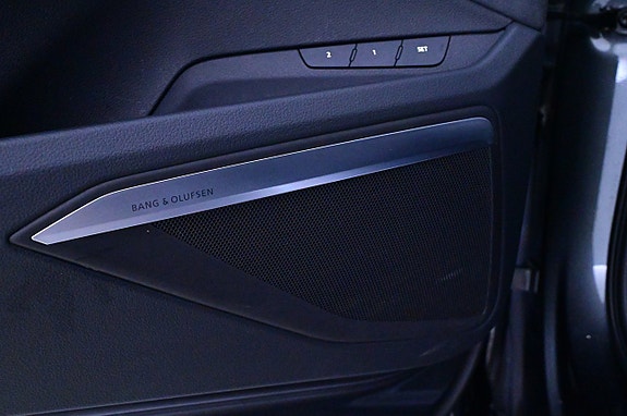 Audi Q8 e-tron 13 of 27