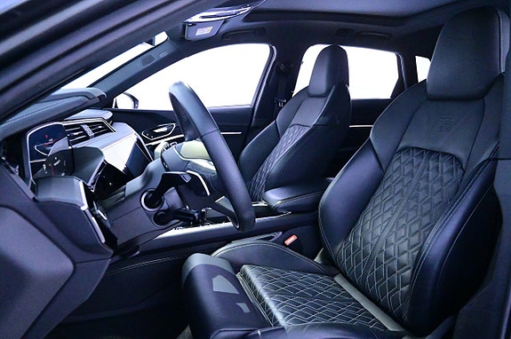 Audi Q8 e-tron 10 of 27
