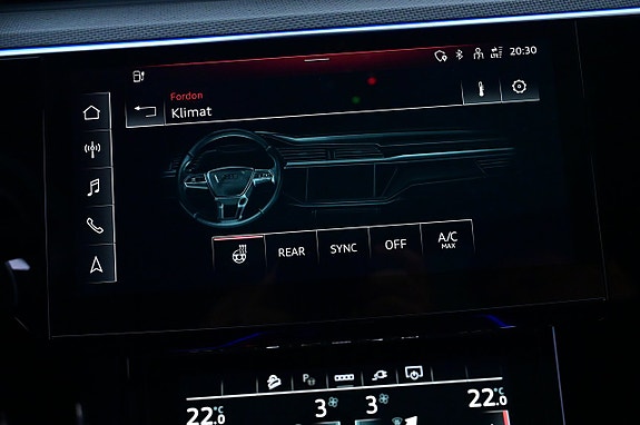 Audi Q8 e-tron 22 of 27