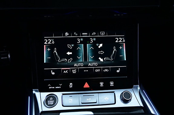 Audi Q8 e-tron 21 of 27