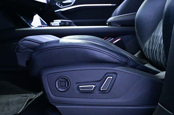 Audi Q8 e-tron 14 of 27
