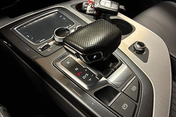 Audi Q7 16 of 27