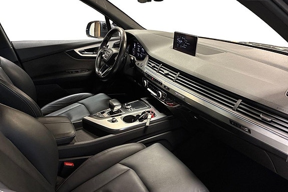 Audi Q7 5 of 27
