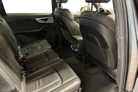 Audi Q7 6 of 27